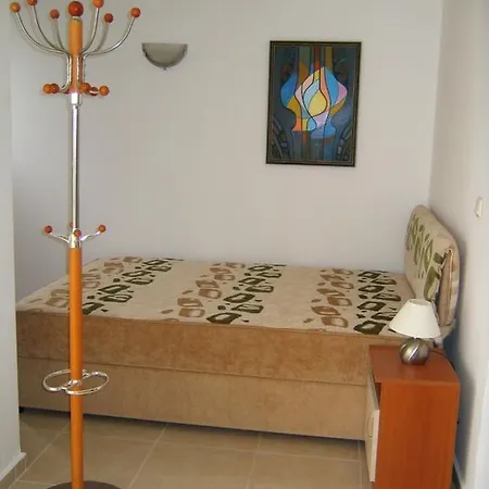 דירה In Maya