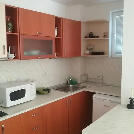 In Maya דירה